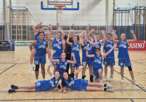 WU 14: Black Lionesses – Foxes Bruck 44 : 76